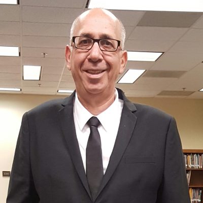 -עם-חליפה-1-1-1-1-1